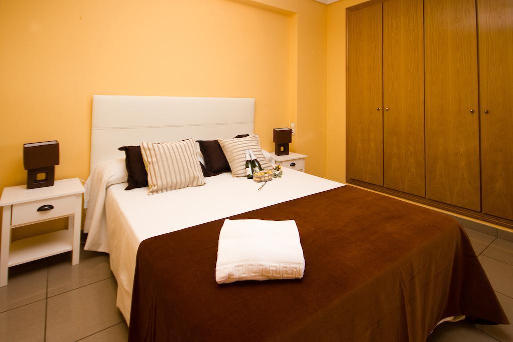 Accommodation Beach Apartments บาเลนเซีย ห้อง รูปภาพ